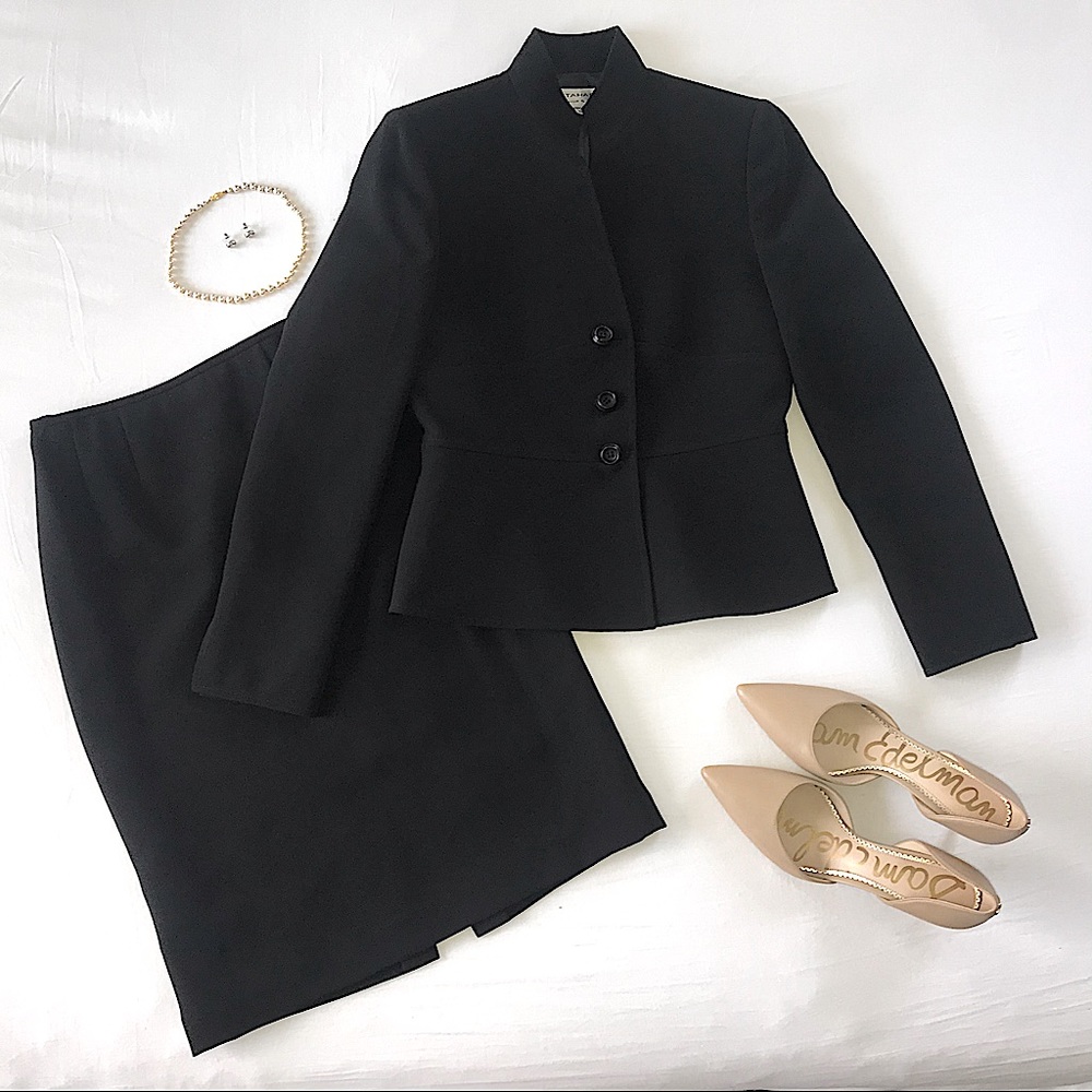 Tahari 2 Pc Skirt Suit Mandarin Collar Black Sz 4